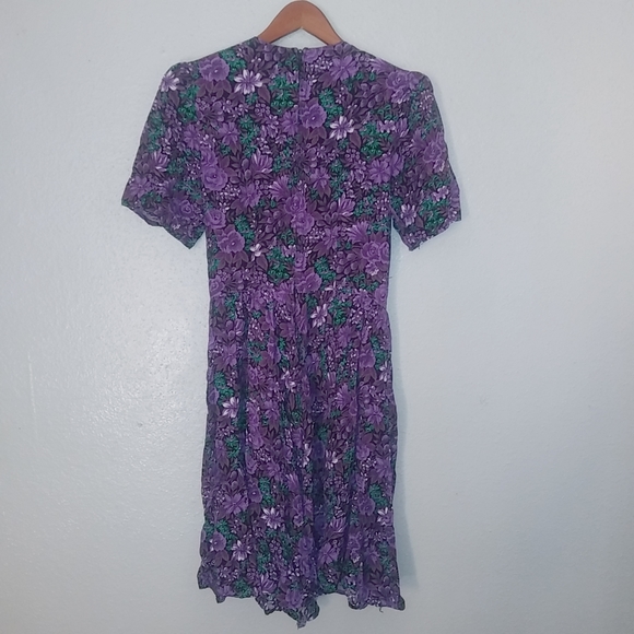 E.D. Michaels 6 S Vintage Sweet 80s Purple Floral Fit Flare Dress - Picture 2 of 8